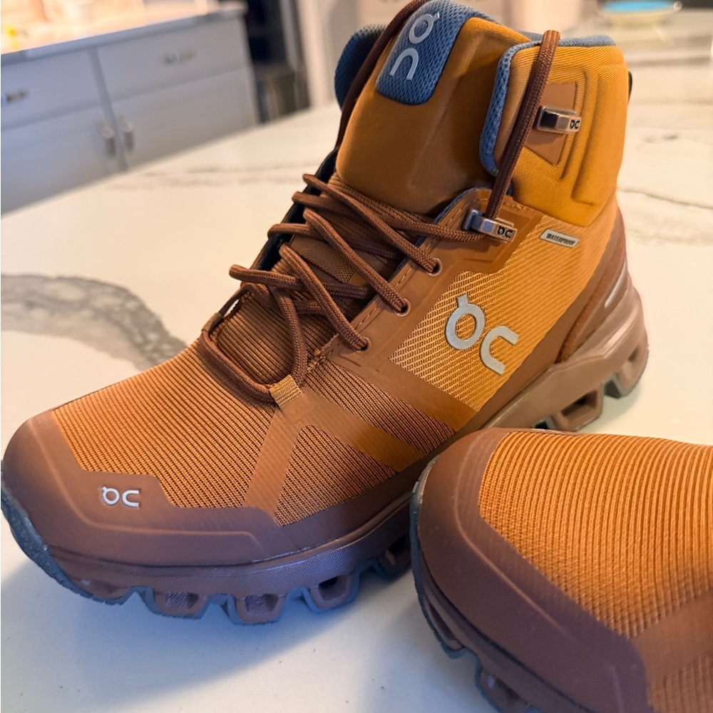 On Running womens Cloudrock Waterproof Hiking Boots - Rust/Golden Tan